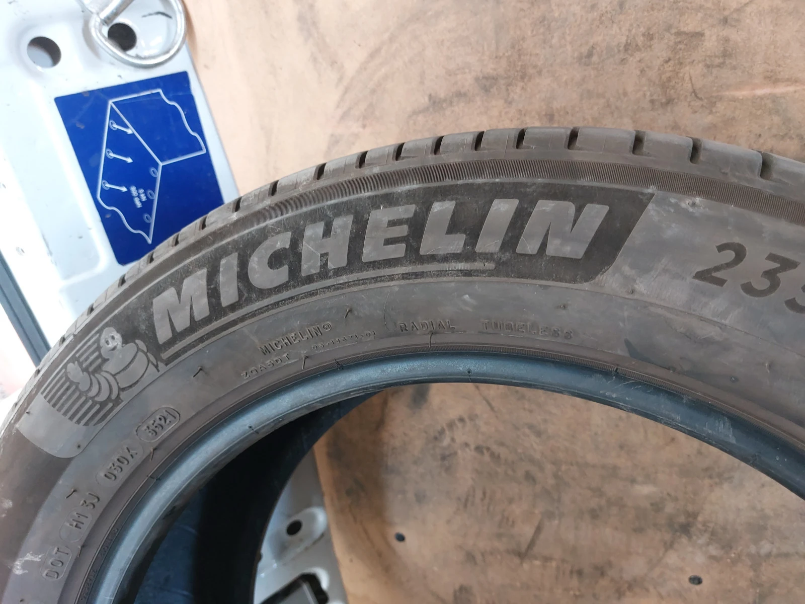 ���� 235/55R18 | Mobile.bg � ����������� 4
