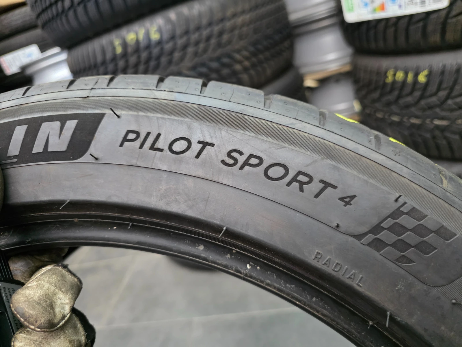 Гуми Летни 255/45R19, снимка 6 - Гуми и джанти - 54806961