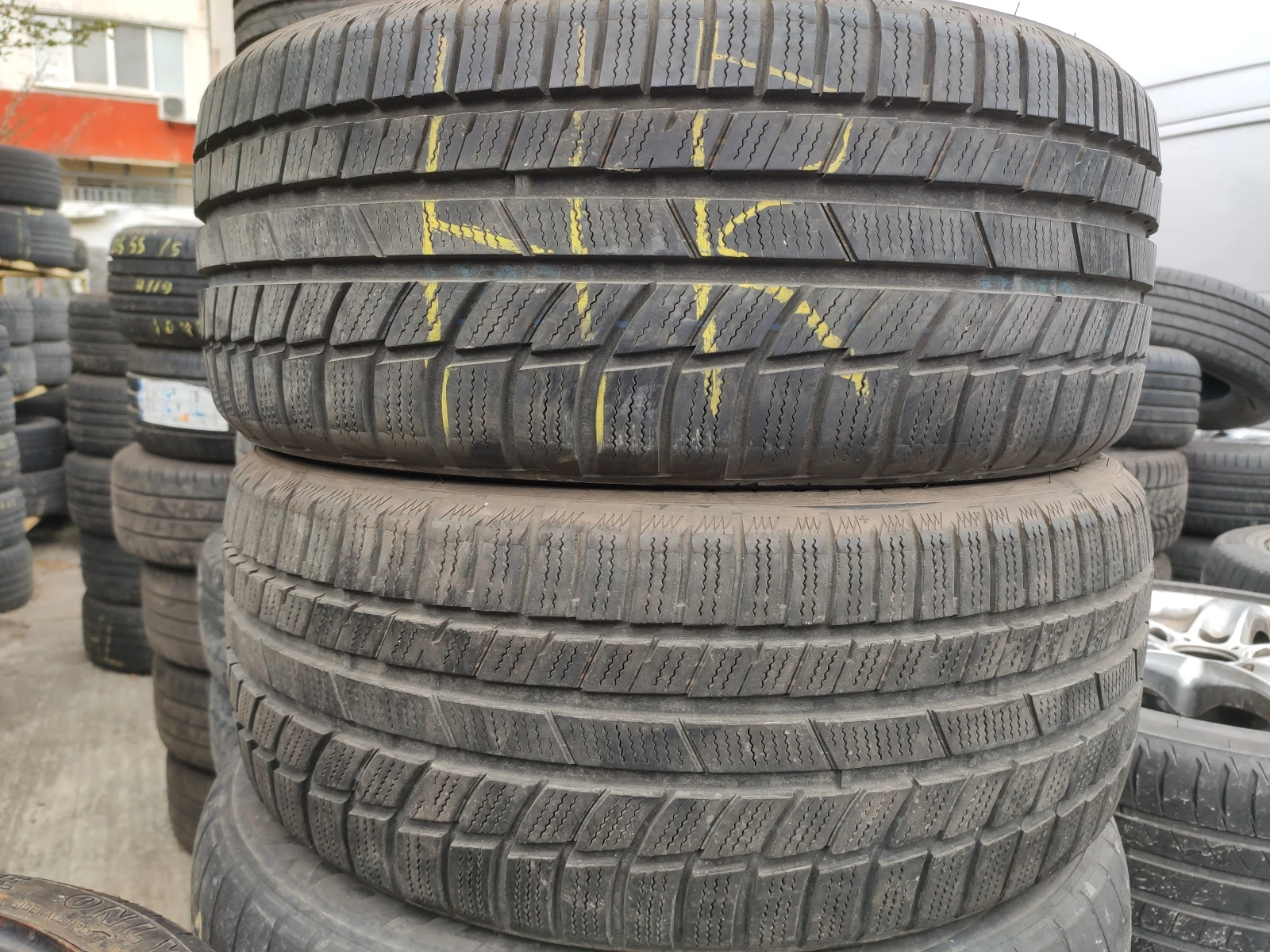 ���� 215/40R18 | Mobile.bg � ����������� 4