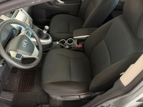 Toyota Verso 1.8i* СЪС СЕРВИЗНА КНИЖКА С ПЪЛНА ИСТОРИЯ, снимка 8