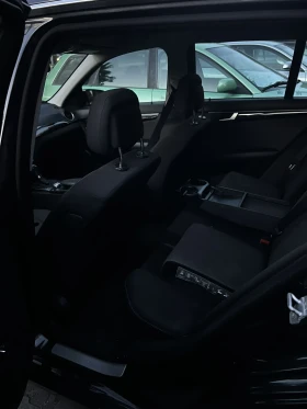 Mercedes-Benz C 220, снимка 14