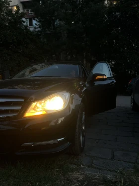 Mercedes-Benz C 220, снимка 12