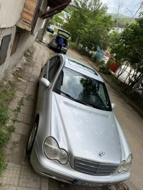     Mercedes-Benz C 320