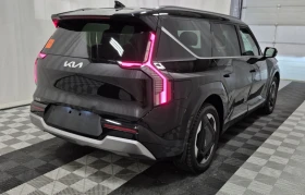 Kia EV9 * LAND W/PLUS PACKAGE* Обдух* Шибидах* 7 местен*  - 38500 € / 75299.46 лв. - 41774778 4