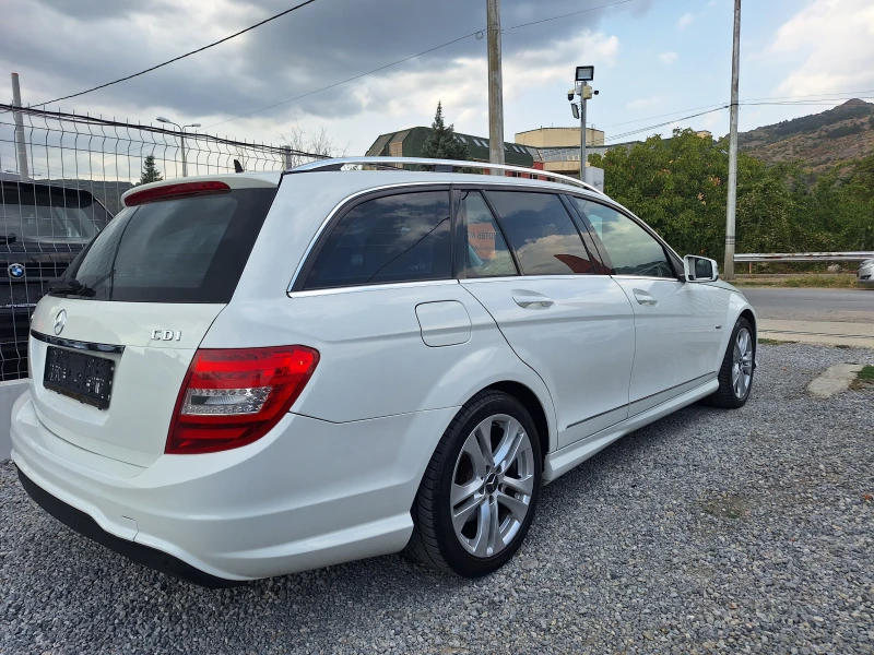 Mercedes-Benz C 220 2.2 CDI AMG, снимка 4 - Автомобили и джипове - 47154157