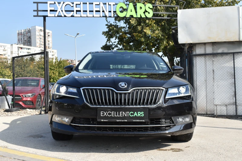 Skoda Superb 2.0TDI 4x4 DSG* DISSTRONIC* TRAFFIC SIGN* CAMERA* , снимка 6 - Автомобили и джипове - 47762380