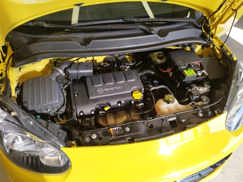 Opel Adam 1.2бензин, снимка 16 - Автомобили и джипове - 47922410