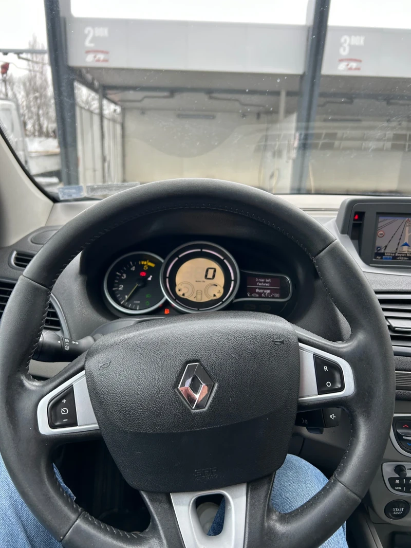 Renault Megane, снимка 8 - Автомобили и джипове - 48728800