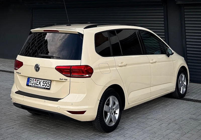 VW Touran 2.0TDI DSG 7-местен FaceLift 220хил.км., снимка 6 - Автомобили и джипове - 48998803