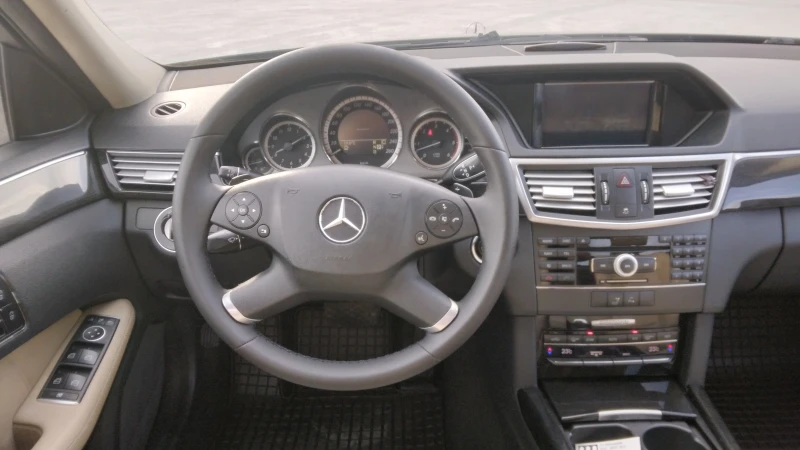Mercedes-Benz E 350 Mercedes-Benz E-Klasse E 350 CDI BlueEfficiency Av, снимка 13 - Автомобили и джипове - 51850647