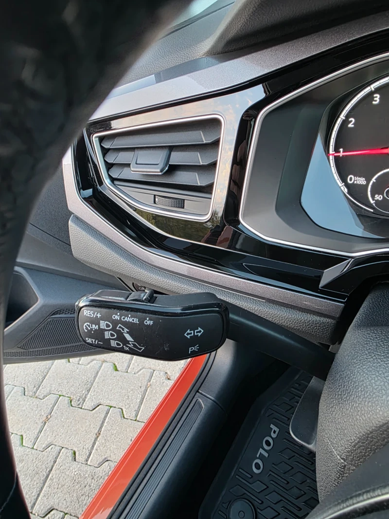 VW Polo, снимка 13 - Автомобили и джипове - 52479934