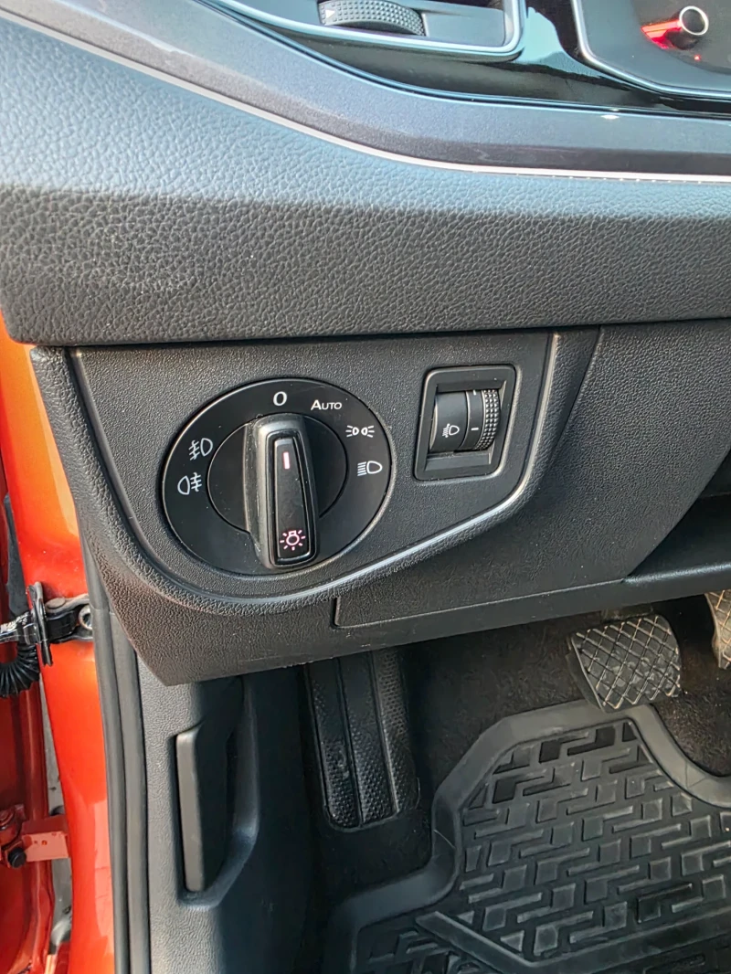 VW Polo, снимка 12 - Автомобили и джипове - 52479934