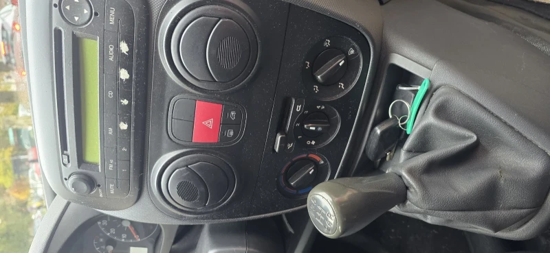 Peugeot Bipper 1.4i, Клима, 90х.км, снимка 11 - Автомобили и джипове - 52643725