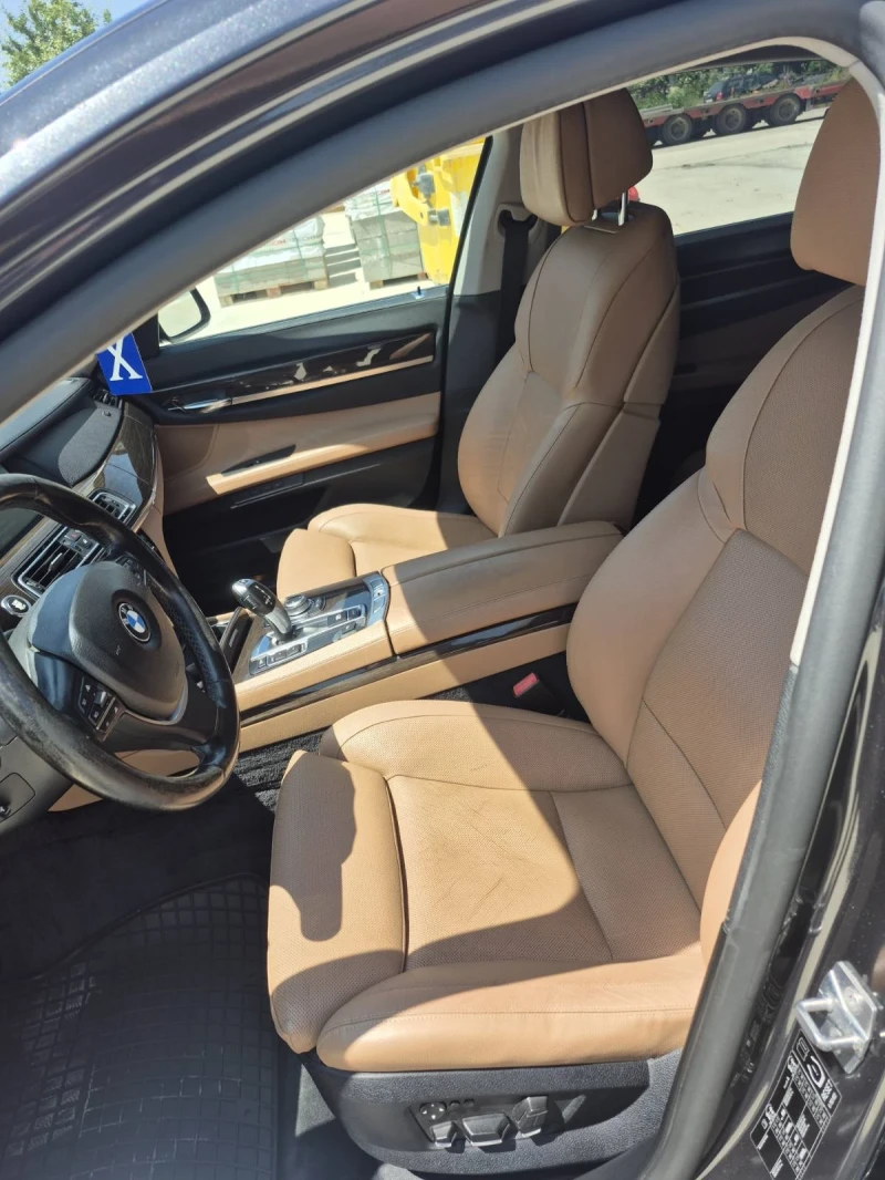BMW 740, снимка 2 - Автомобили и джипове - 52997697