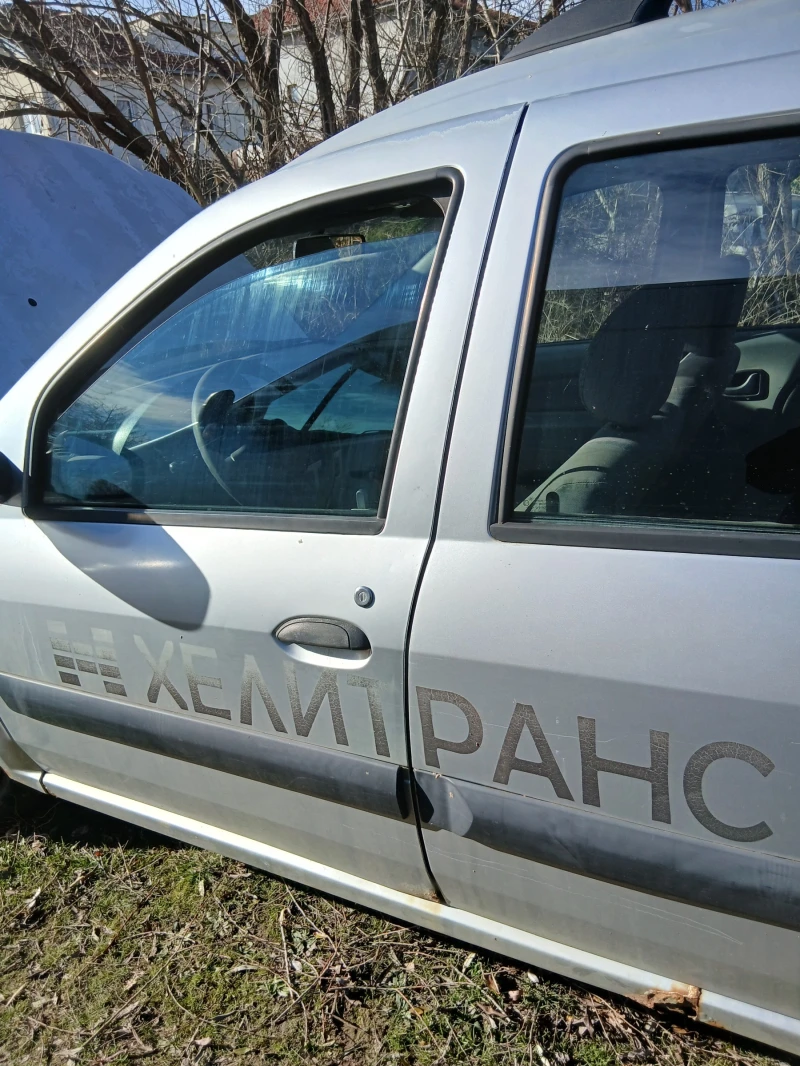 Dacia Logan, снимка 3 - Автомобили и джипове - 53036479