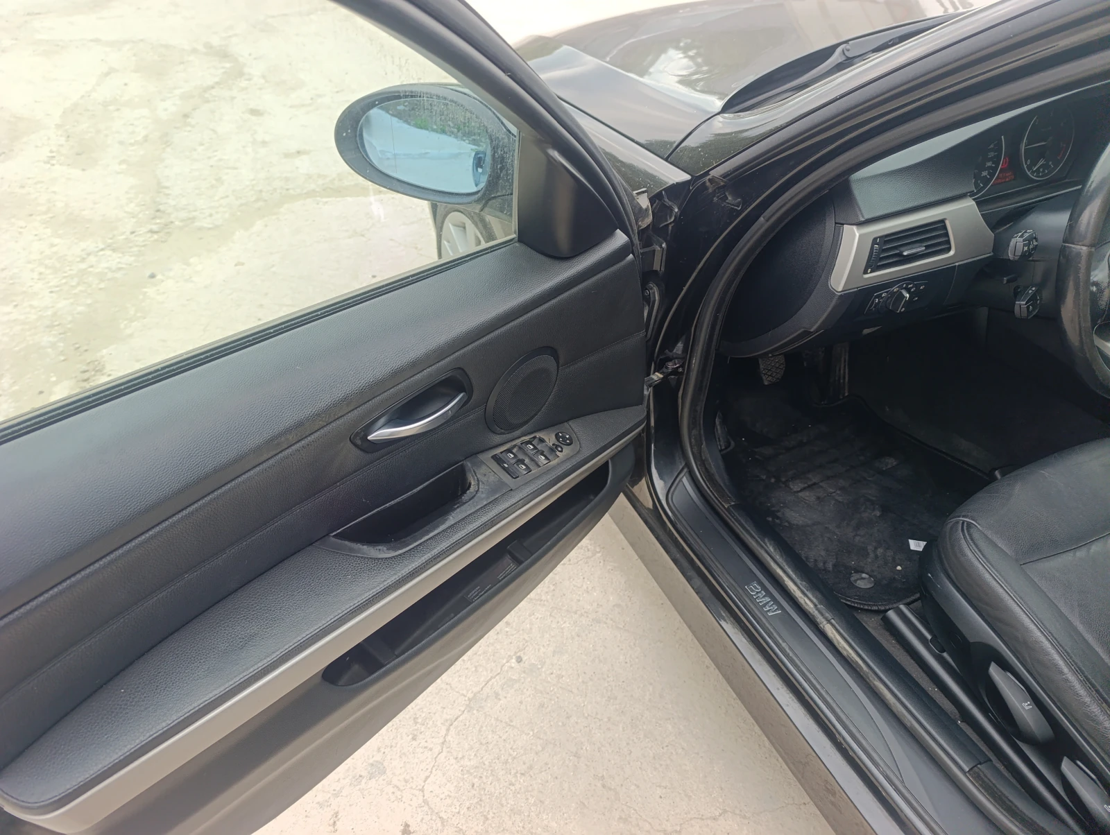 BMW 320 2.0D , снимка 9 - Автомобили и джипове - 50066753