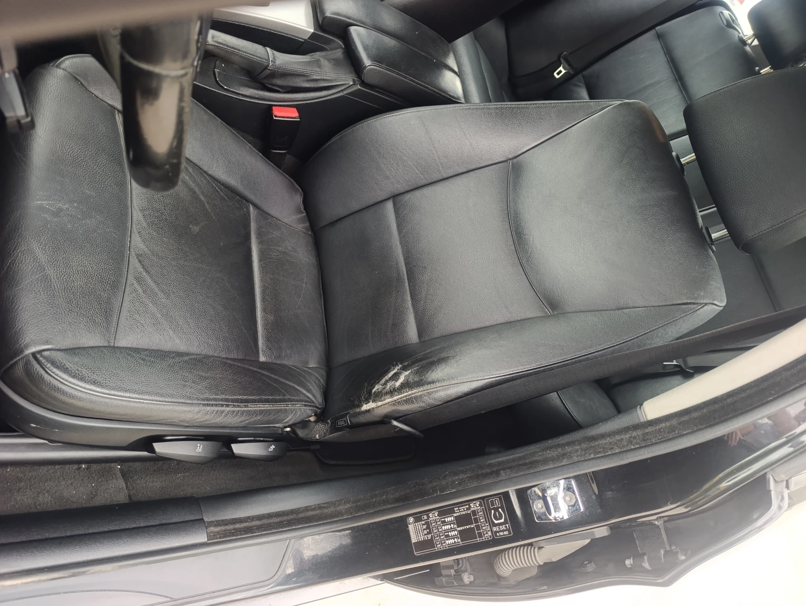 BMW 320 2.0D , снимка 13 - Автомобили и джипове - 50066753