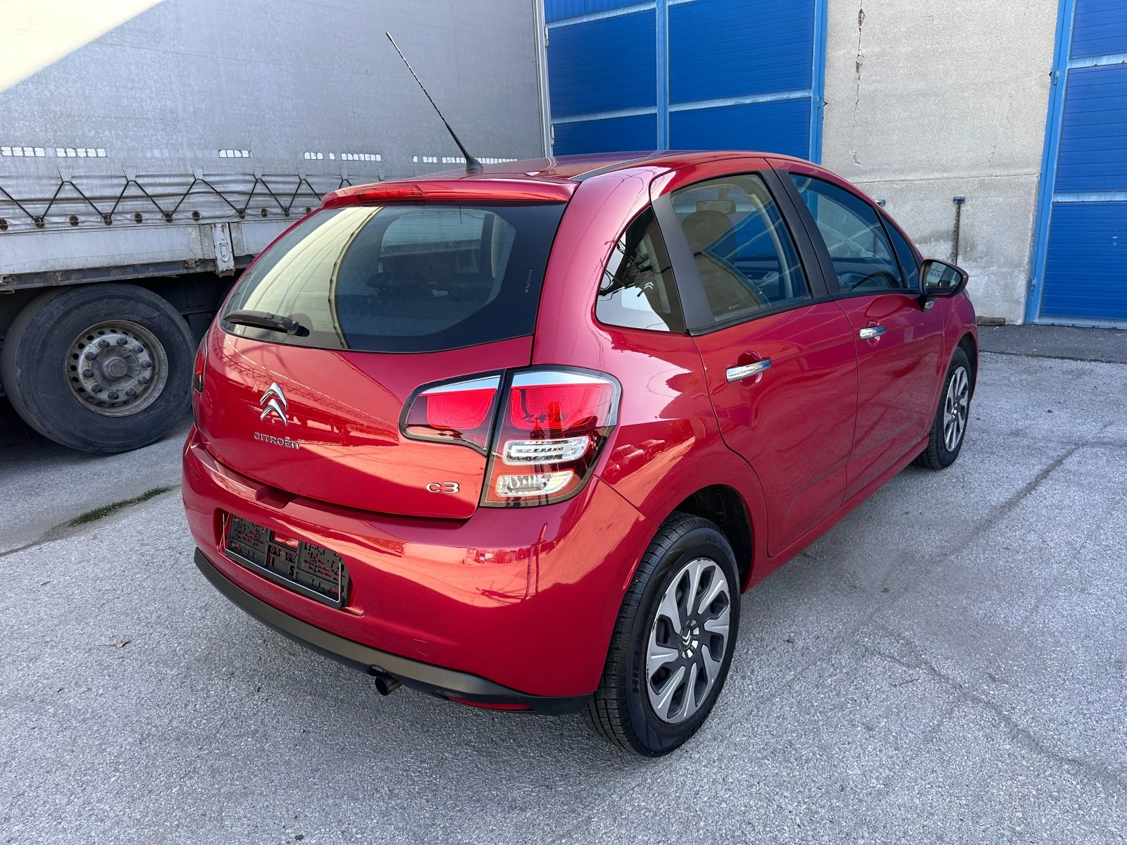 Citroen C3 1.2i EURO 6b - изображение 5