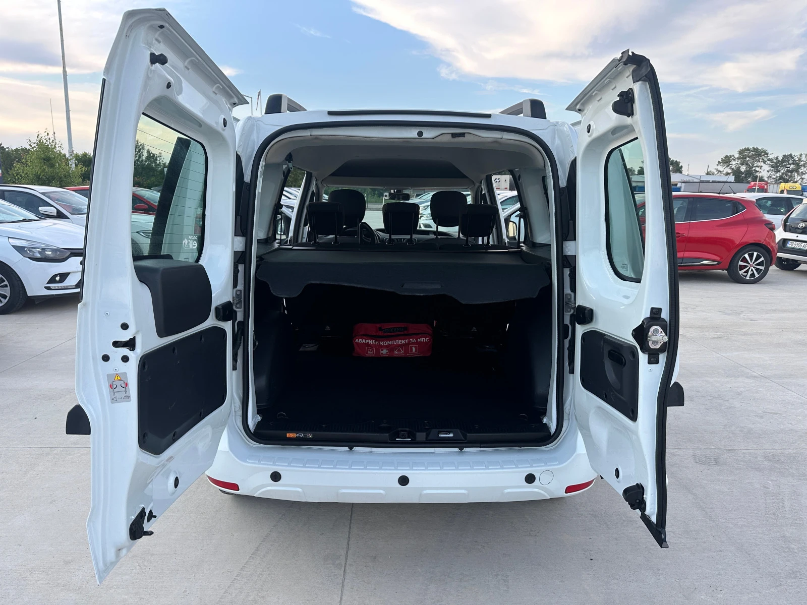 Dacia Dokker - 1.5 DCI-6  | Mobile.bg   11