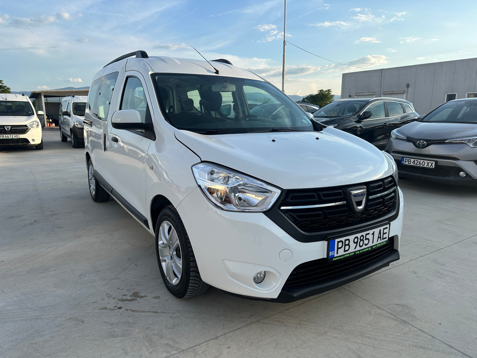 Dacia Dokker НАВИ- 1.5 DCI-6 скорости - изображение 7