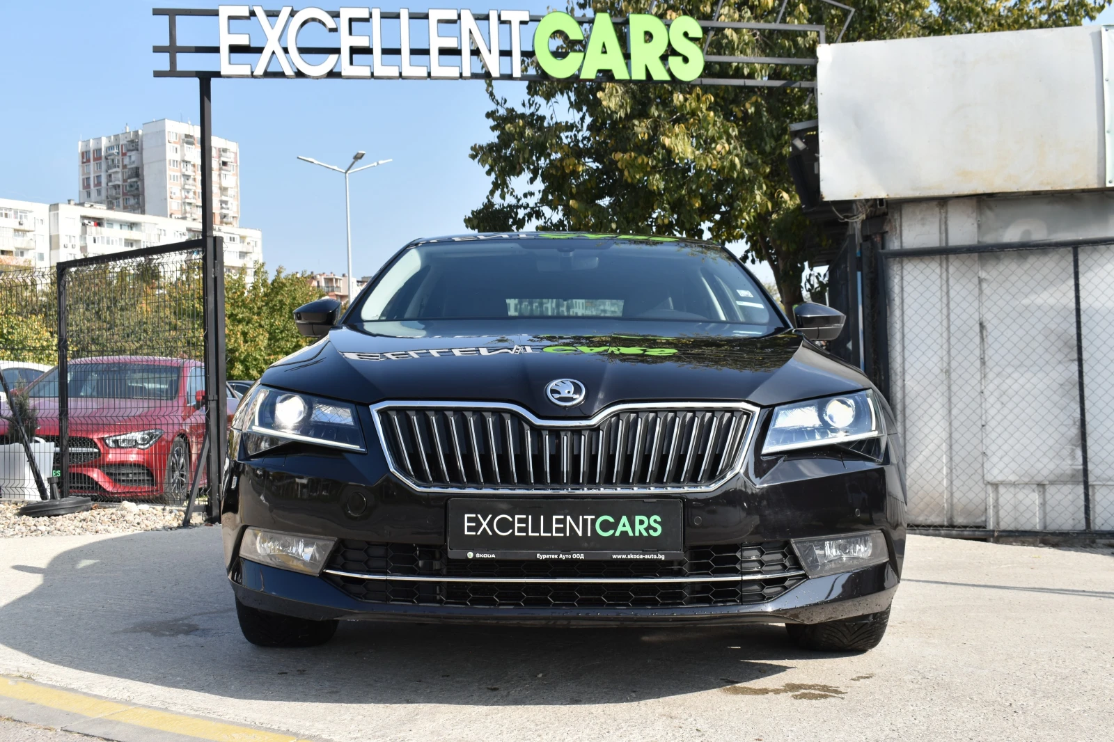 Skoda Superb 2.0TDI 4x4 DSG* DISSTRONIC* TRAFFIC SIGN* CAMERA*  - изображение 6