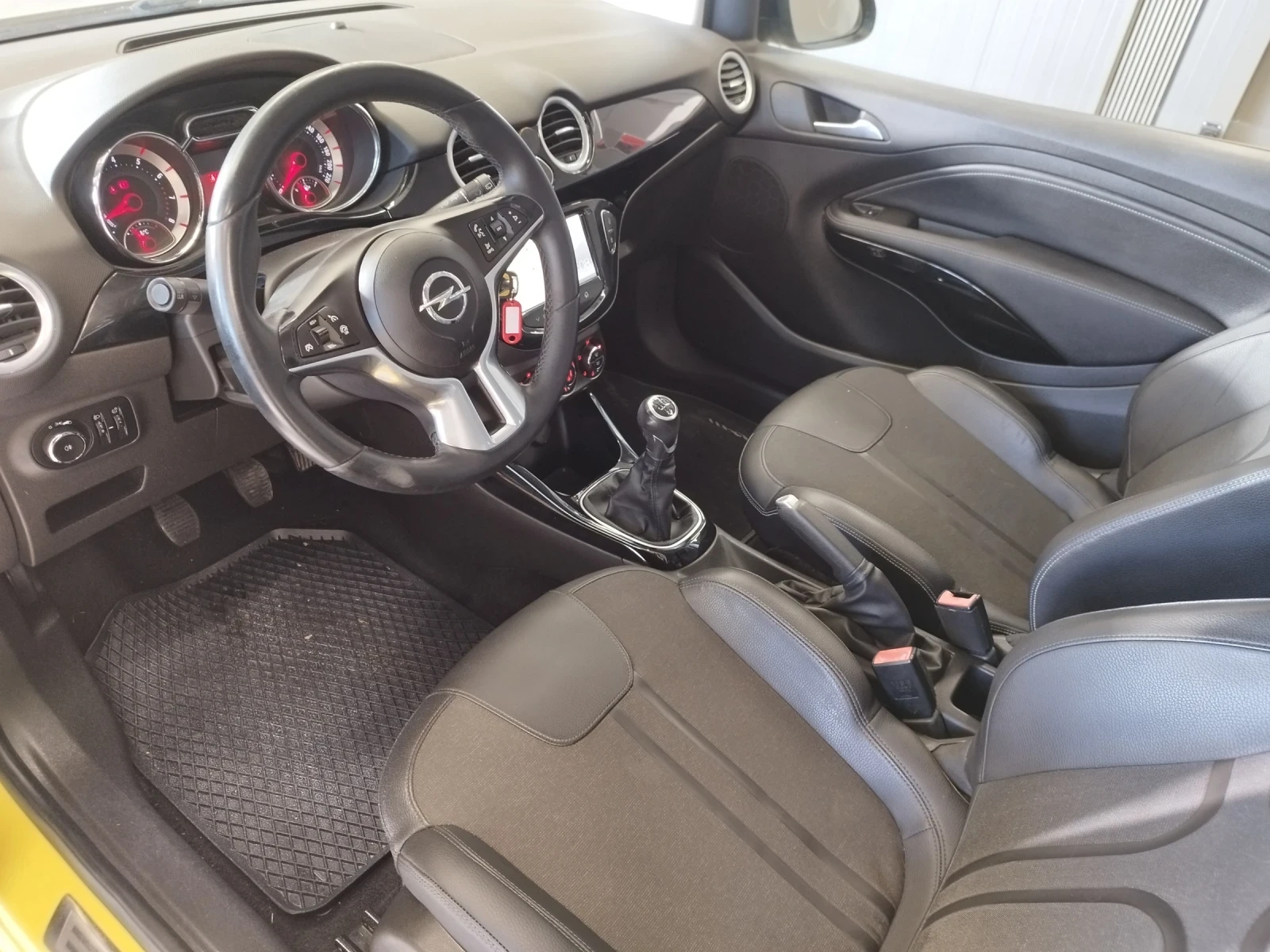 Opel Adam 1.2бензин - изображение 10