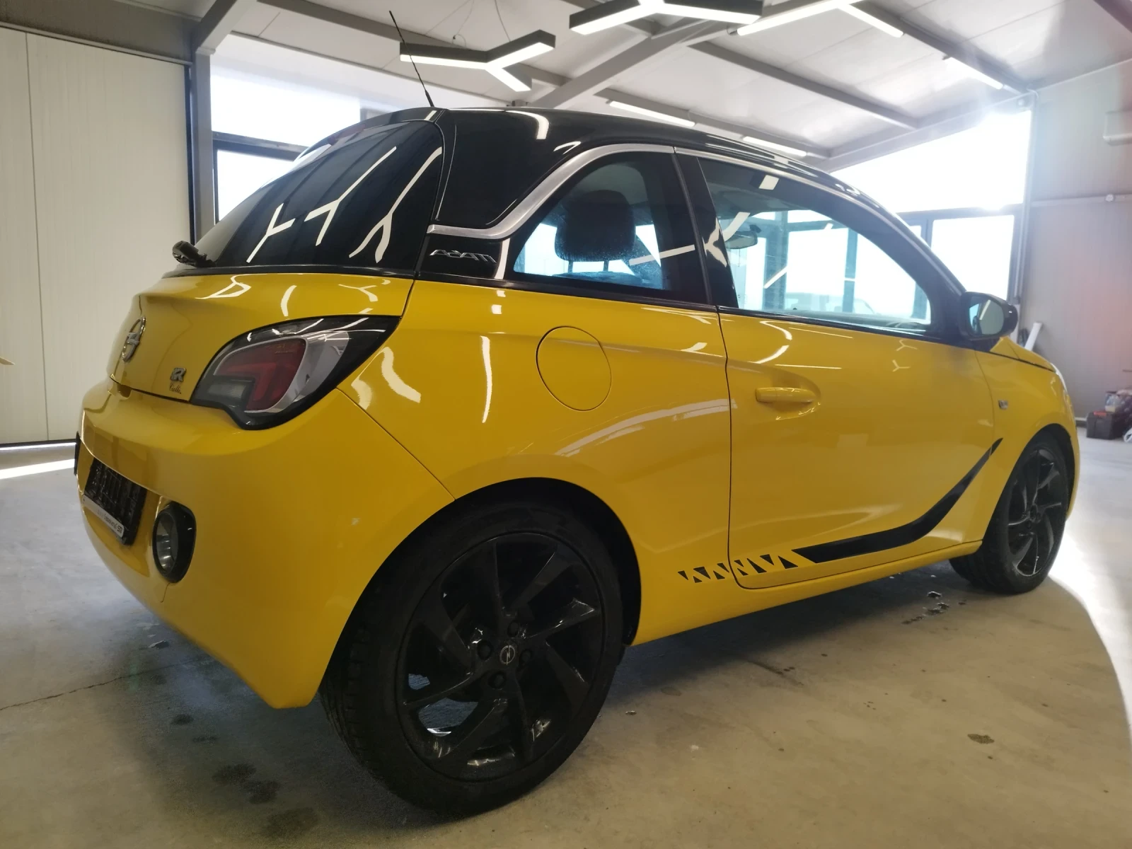 Opel Adam 1.2бензин - изображение 6