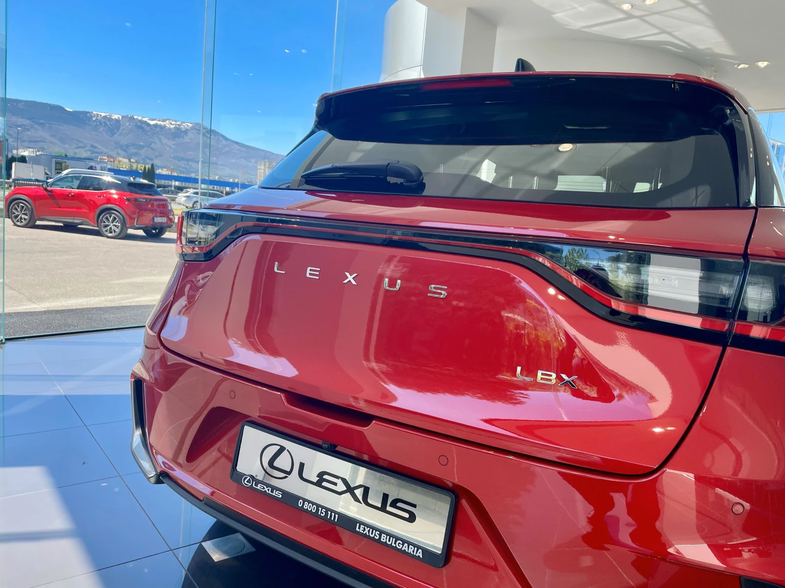Lexus LBX 0km НОВ, 10 години гаранция - изображение 10
