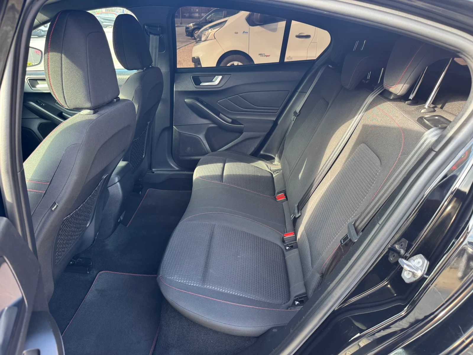 Ford Focus ST-LINE 1.0 SERVIZ | Mobile.bg   14