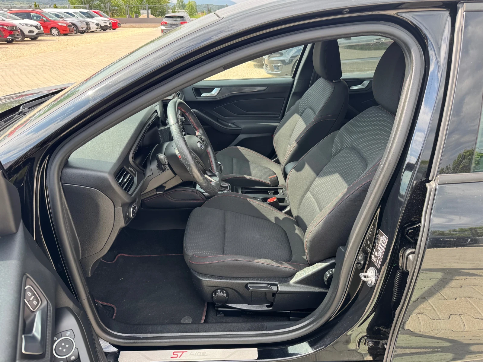 Ford Focus ST-LINE 1.0 SERVIZ - изображение 10