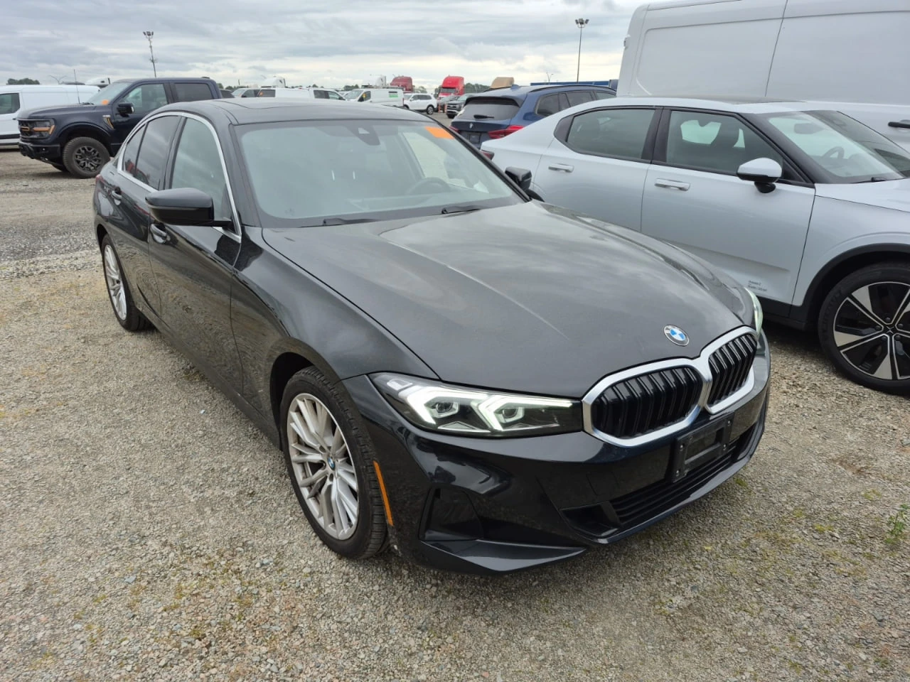 BMW 330 * CARFAX * АВТО КРЕДИТ * ЦЕНА ДО БГ! - изображение 2
