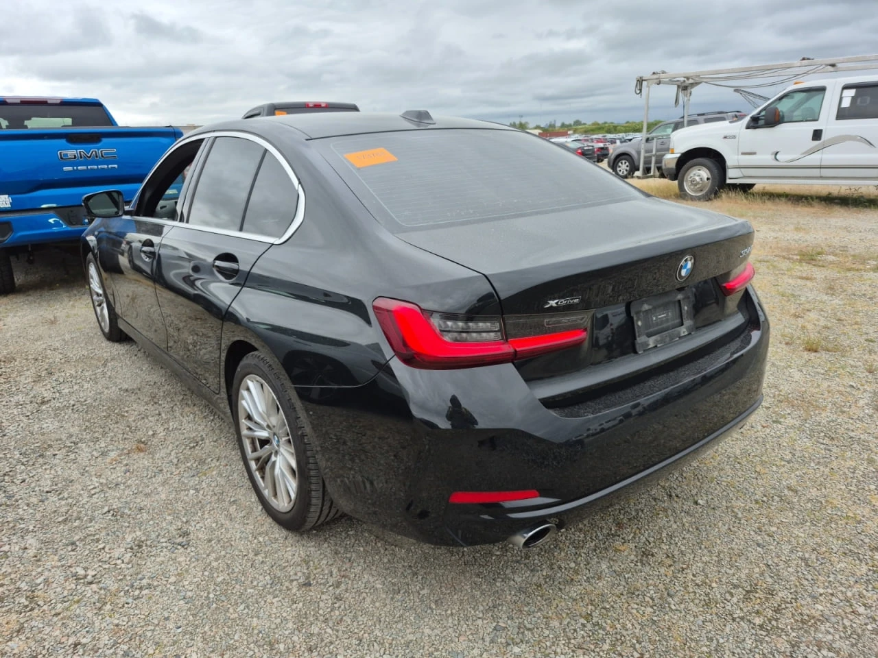 BMW 330 * CARFAX * АВТО КРЕДИТ * ЦЕНА ДО БГ! - изображение 3