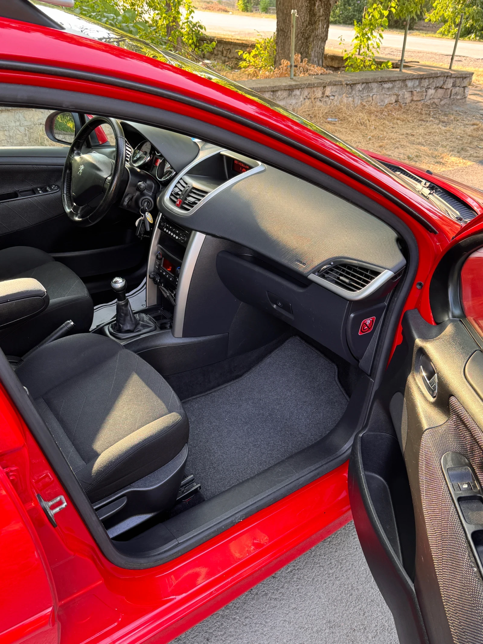 Peugeot 207 1.6 HDI | Mobile.bg   14