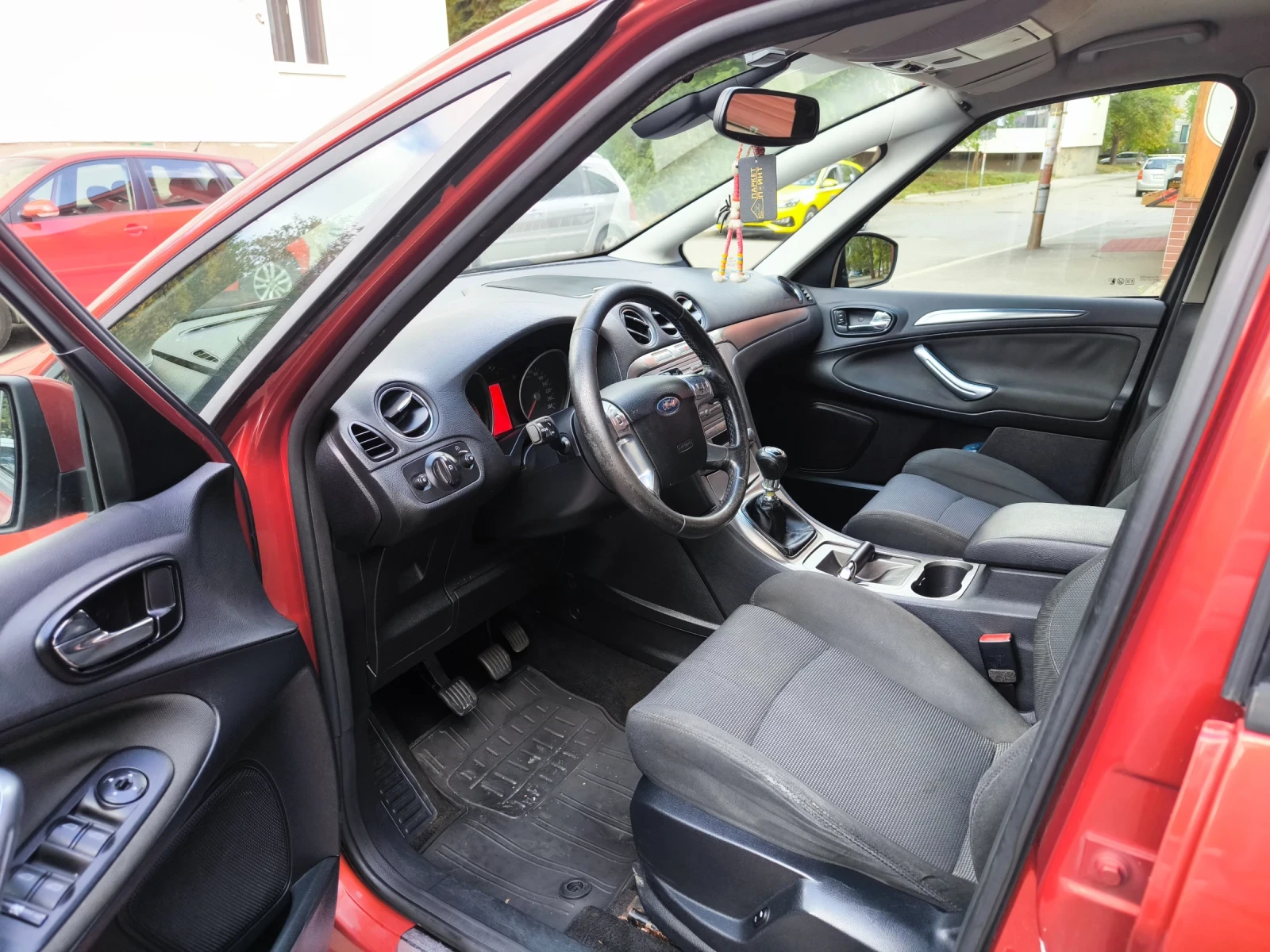 Ford S-Max 2.0TDI - изображение 8