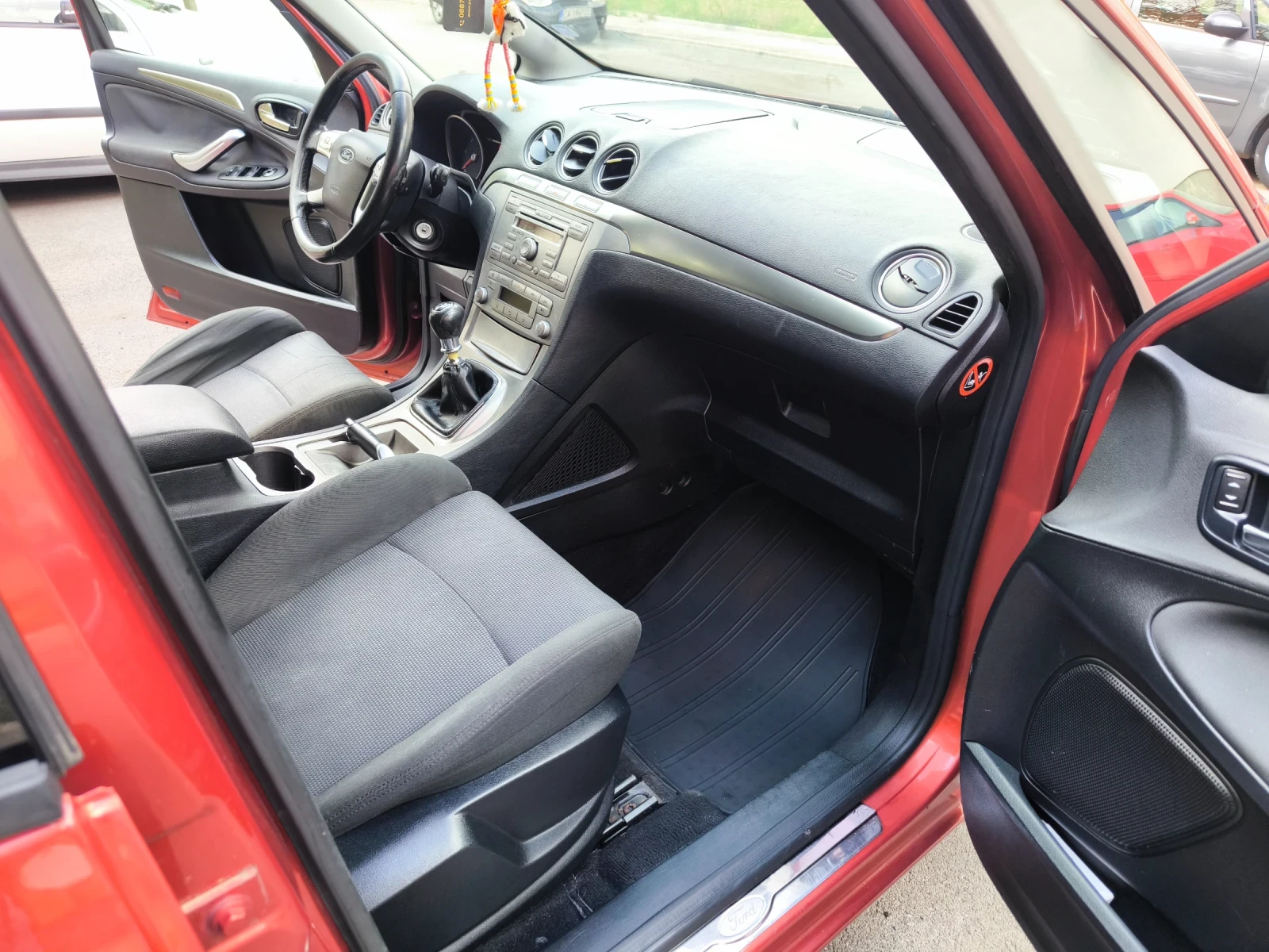 Ford S-Max 2.0TDI - изображение 9