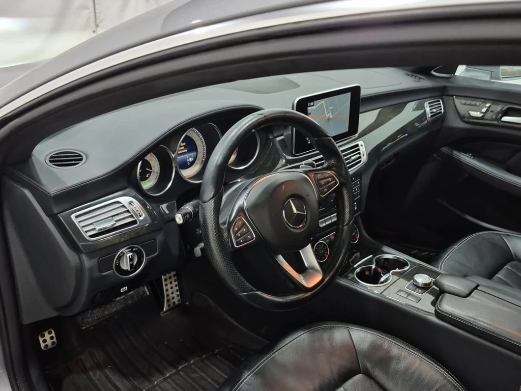 Mercedes-Benz CLS 400 2015 * CARFAX * БЕЗ ПЪРВОНАЧАЛНА ВНОСКА - изображение 10