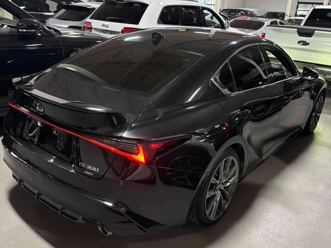 Lexus IS 300  CARFAX, снимка 4 - Автомобили и джипове - 54000356