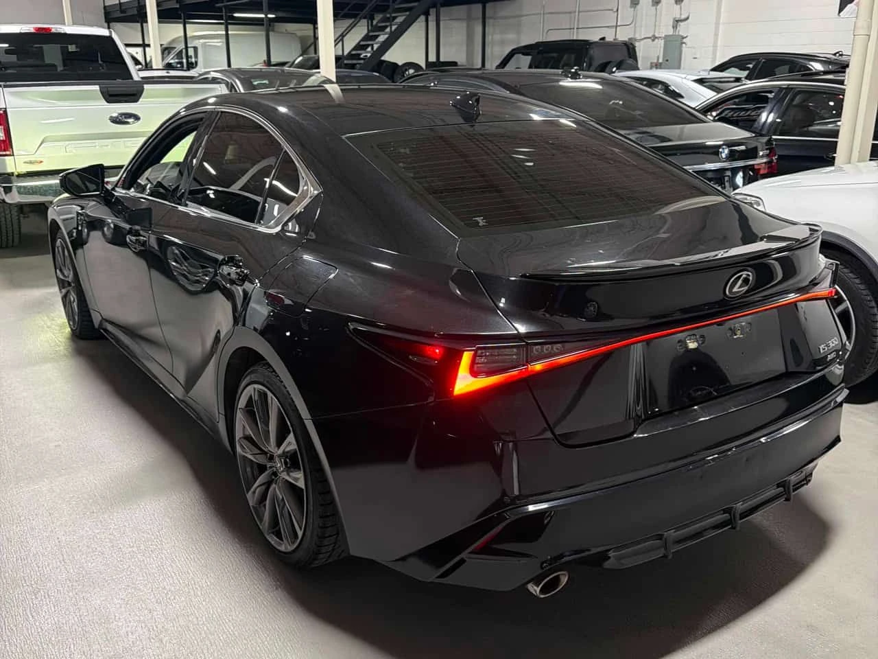 Lexus IS 300  CARFAX, снимка 2 - Автомобили и джипове - 54000356