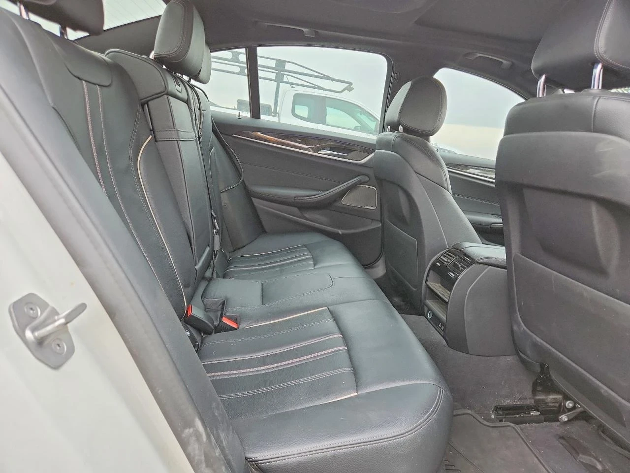 BMW 530 XI | Mobile.bg � ����������� 10