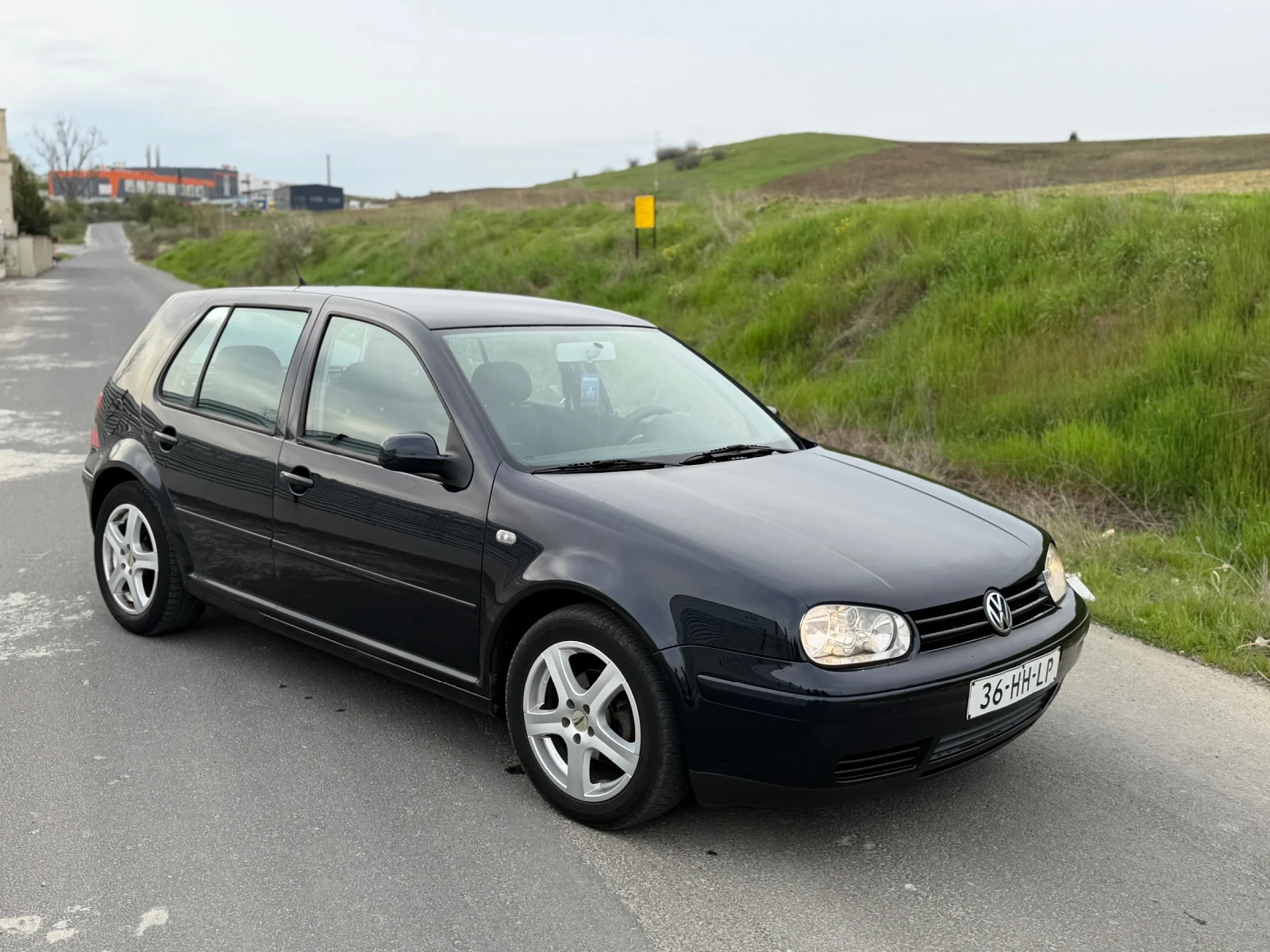VW Golf, снимка 2 - Автомобили и джипове - 54220516