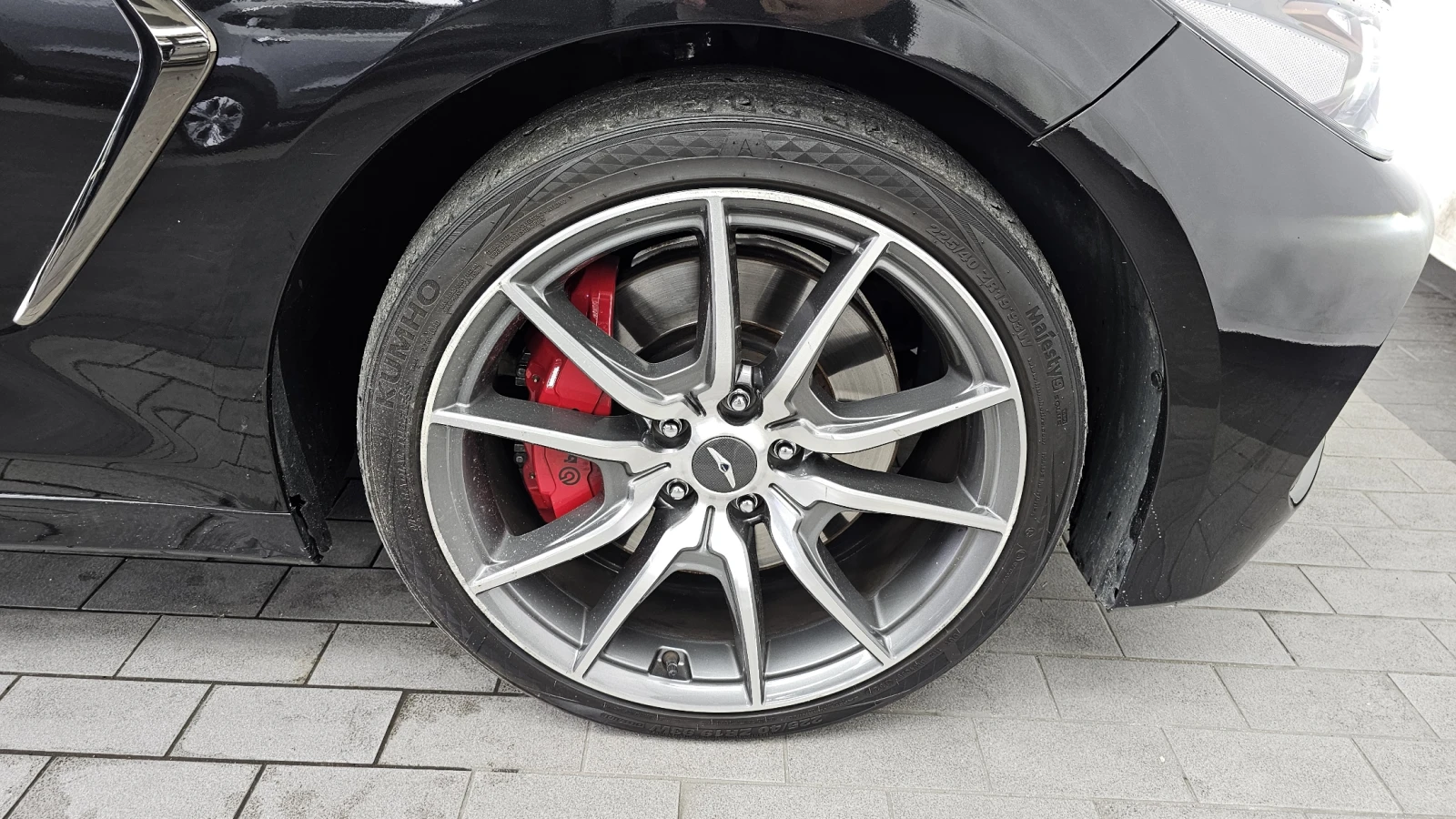 Genesis G70 3.3T Sport Панорама* Обдухване, снимка 15 - Автомобили и джипове - 54810661