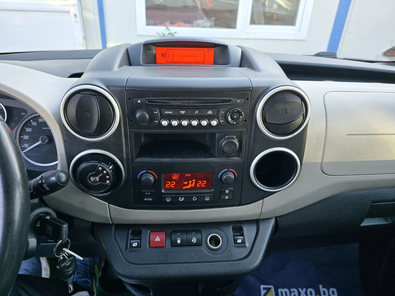 Citroen Berlingo ТОП/1.6HDI/Automatik/Multi space, снимка 13 - Автомобили и джипове - 54995538