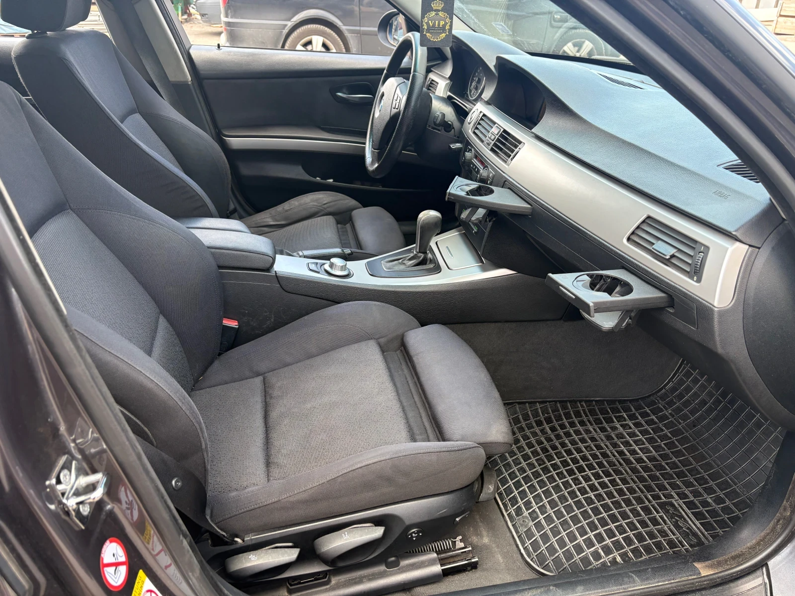 BMW 320 E90 163кс, снимка 13 - Автомобили и джипове - 55013643