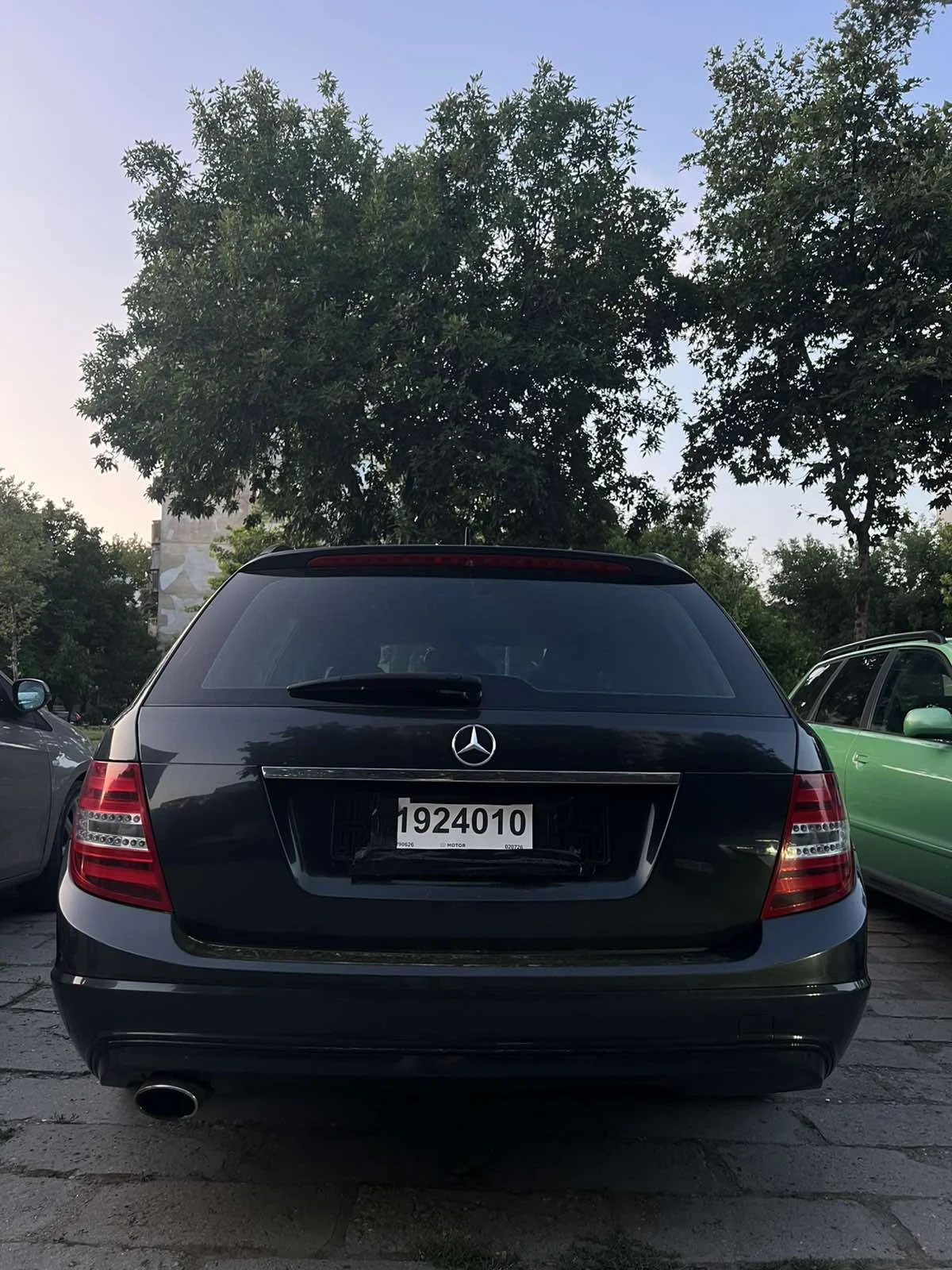 Mercedes-Benz C 220, снимка 4 - Автомобили и джипове - 55314994