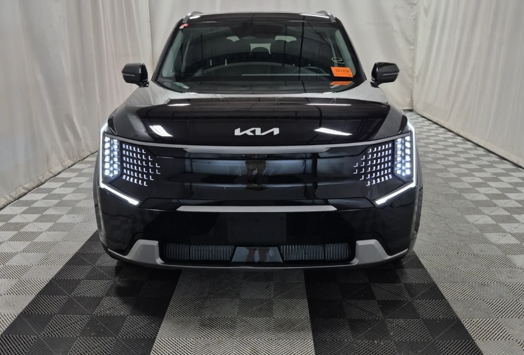 Kia EV9 * LAND W/PLUS PACKAGE* Обдух* Шибидах* 7 местен* , снимка 6 - Автомобили и джипове - 55445125