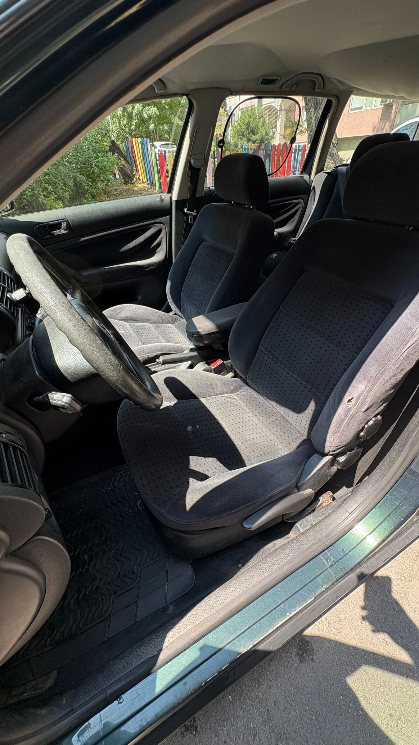 VW Passat 1.8 Газ Реални КМ с CarVertical Обслужен, снимка 11 - Автомобили и джипове - 55626557
