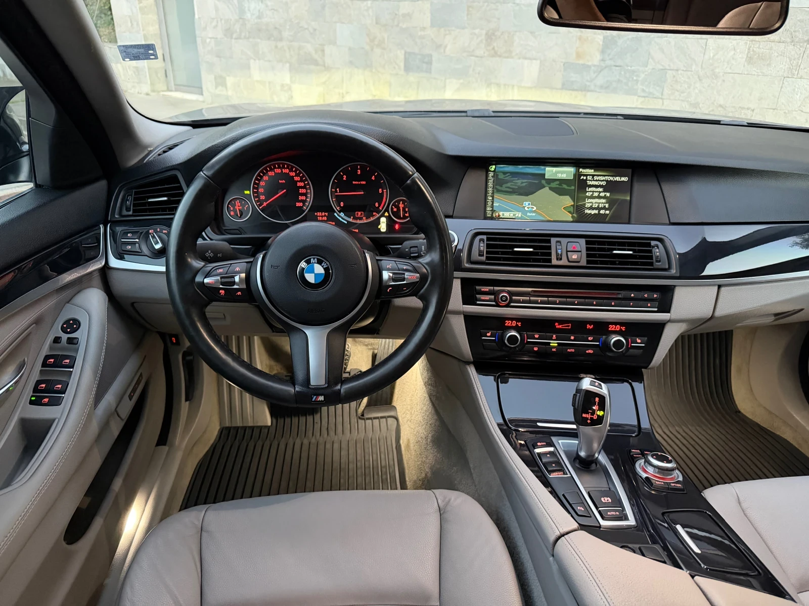 BMW 525 218к.с. M-пакет 20 цола НАВИ Подгрев, снимка 11 - Автомобили и джипове - 55994247