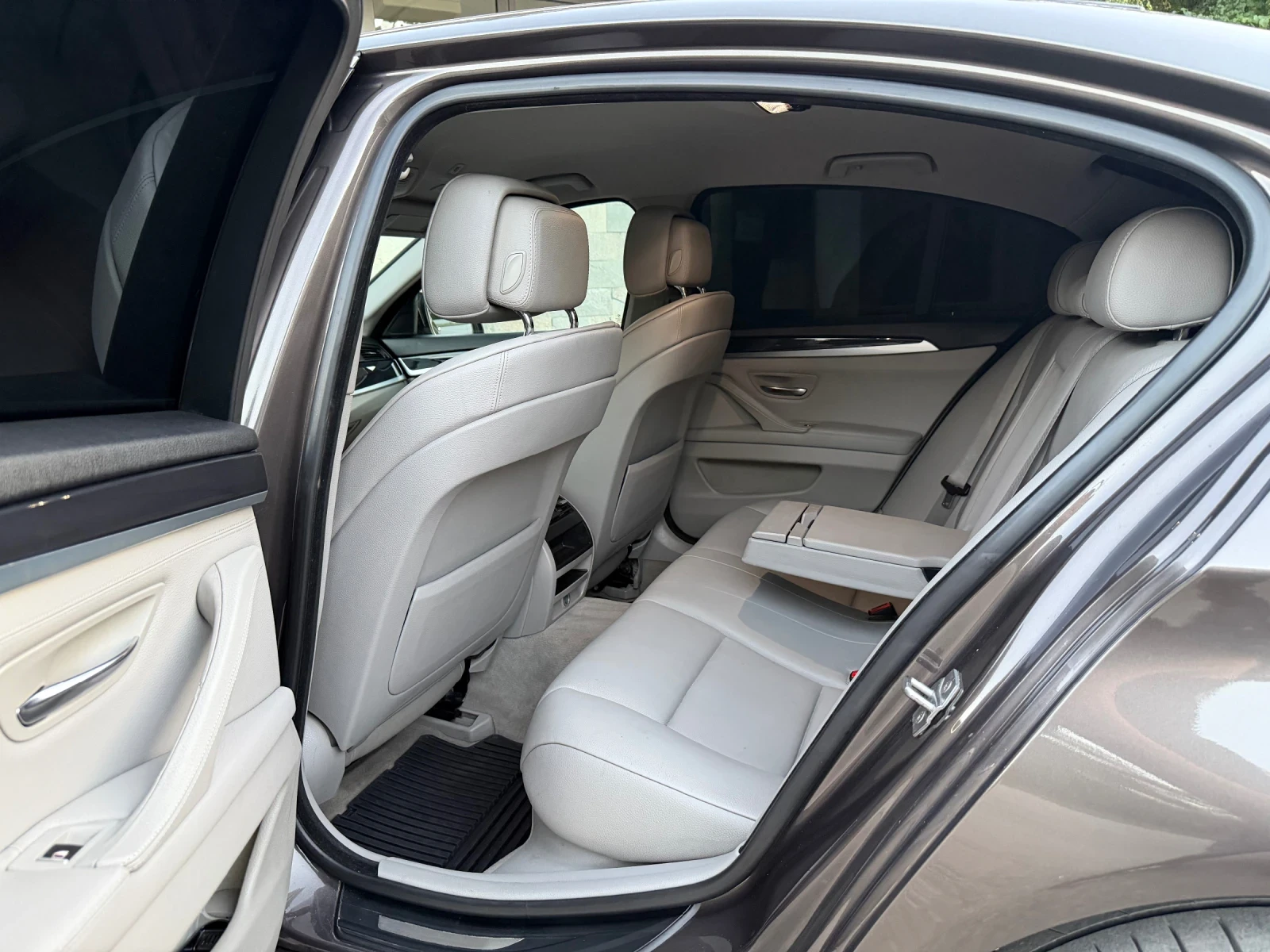 BMW 525 218к.с. M-пакет 20 цола НАВИ Подгрев, снимка 8 - Автомобили и джипове - 55994247