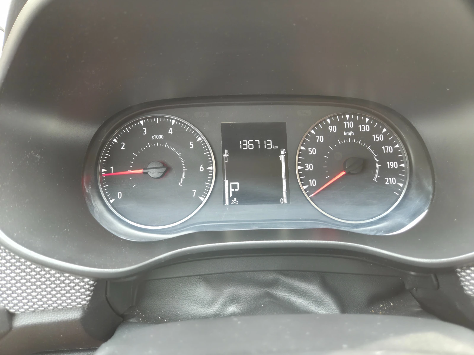 Dacia Logan Comfort /1.0 TCe, снимка 5 - Автомобили и джипове - 56165838