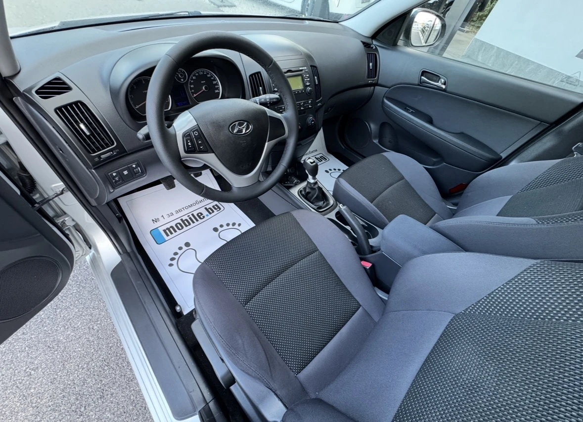 Hyundai I30 1.6CRDI НОВ ВНОС , снимка 7 - Автомобили и джипове - 56281782